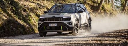 Jeep Avenger 4xe дебютирует на шинах Goodyear